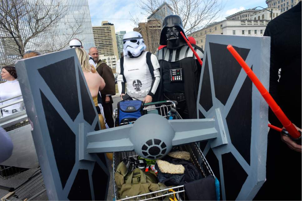 Scott Sommerdorf | The Salt Lake Tribune
Darth Vader and his shopping cart wait for the start as participants in the 10th Annual Urban Chariot Pub Crawl, formerly known as Urban Iditarod prepare, Saturday, March 4, 2017.