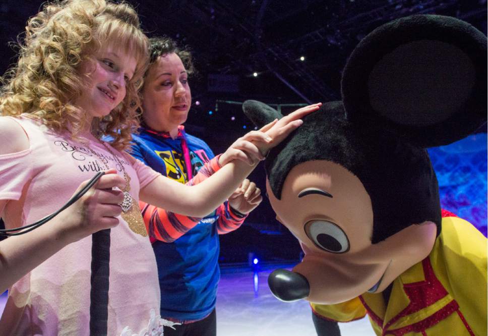 Photos Disney on Ice offers special tour to visually