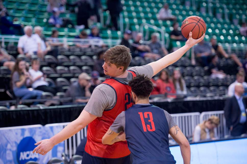 Trent Nelson |  The Salt Lake Tribune

Gonzaga Bulldogs center Ryan Edwards (25) practices with teammate Gonzaga Bulldogs guard Josh Perkins (13) during NCAA Tournament in Salt Lake City on Wednesday, March 15, 2017.