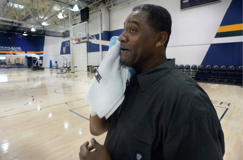 Scott Sommerdorf | The Salt Lake Tribune
Former Jazzman Chris Morris towels himself off after he practiced his jumper as Jazz players from the 1997 team were reunited at the Jazz practice facility, Wednesday, March 22 2017.