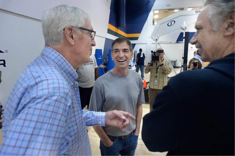 Scott Sommerdorf | The Salt Lake Tribune
Former Jazz head coach Jerry Sloan, left, jokes with John Stockton and Phil Jackson, right, as Jazz players from the 1997 team, Wednesday, March 22 2017.