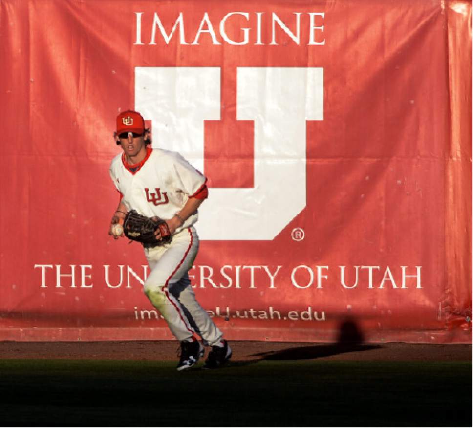 Steve Griffin  |  The Salt Lake Tribune


Utah's left fielder Dominic Foscalina catches a long fly ball in front of a University of Utah banner during game against BYU at Smith's Ballpark in Salt Lake City Tuesday March 28, 2017.