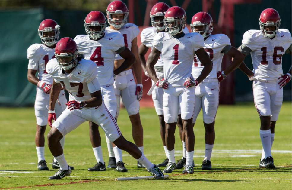 College football ncaa division i council approves early signing period