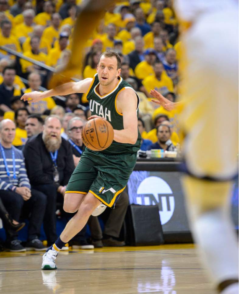 Steve Griffin  |  The Salt Lake Tribune


Utah Jazz forward Joe Ingles (2) drives to the basket during NBA playoff game between the Utah Jazz and the Golden State Warriors at Oracle Arena in Oakland Tuesday May 2, 2017.