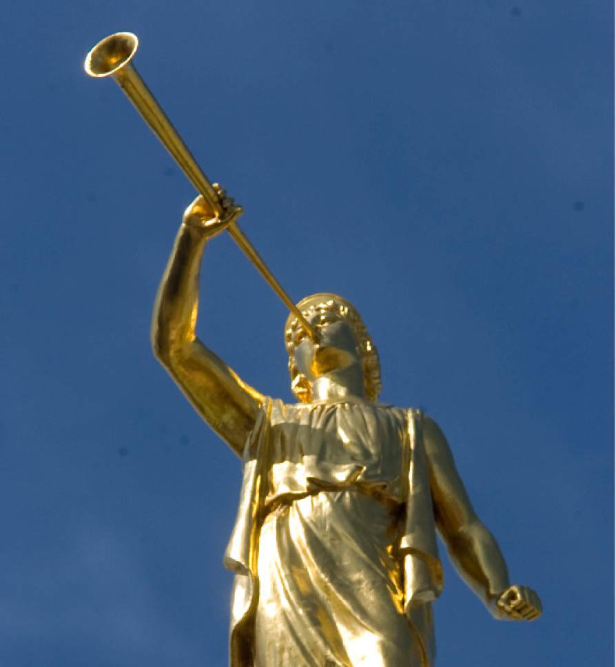 Statue of Angel Moroni Al Hartmann/Salt Lake Tribune     3/24/08