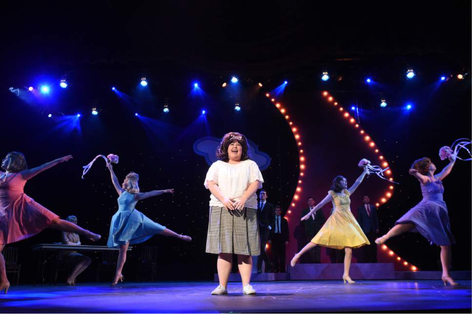 Review The Grand S Hairspray Is High Energy And Entertaining The Salt Lake Tribune