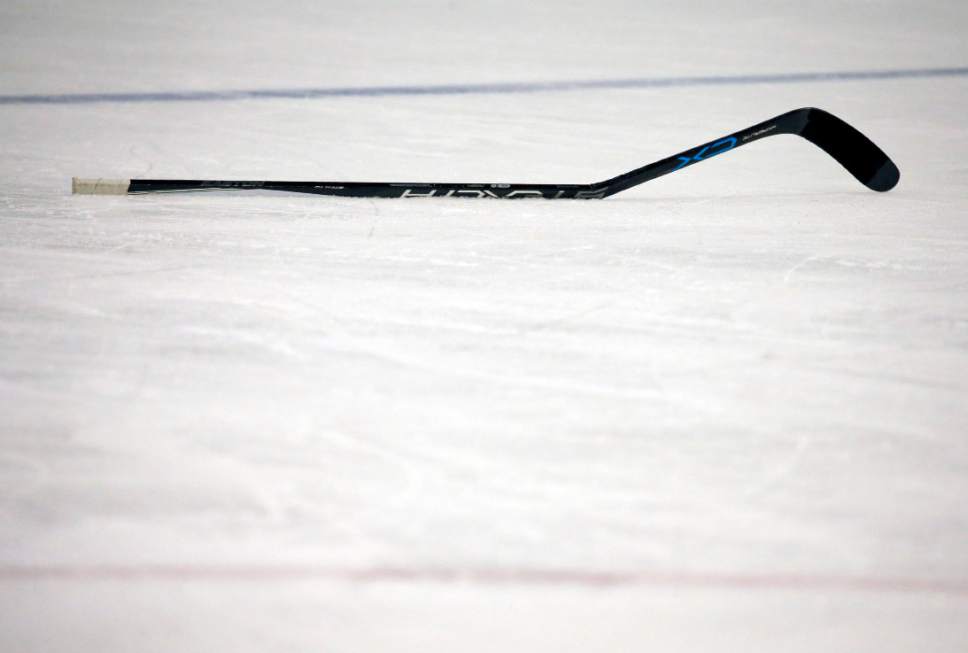 NHL For players, sticks shatter at the worst times The Salt Lake Tribune