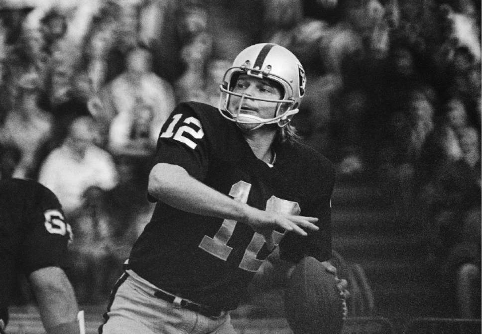 Brain Study: Out of 111 former NFL players, only one didn ... Brain Study: Out of 111 former NFL players, only one didn ...